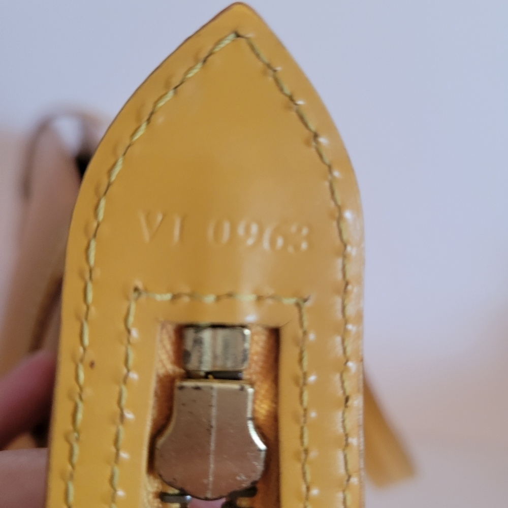 LV Yellow Epi Leather Zip Tote - Picture 5 of 14